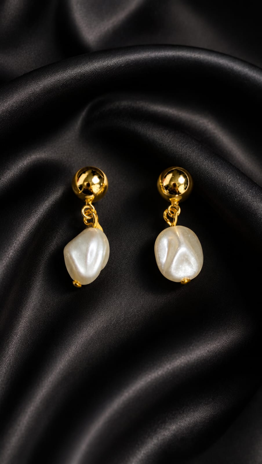 Luna Pearl Drop Earrings (Anti-Tarnish Minimalist Pearl Earrings)