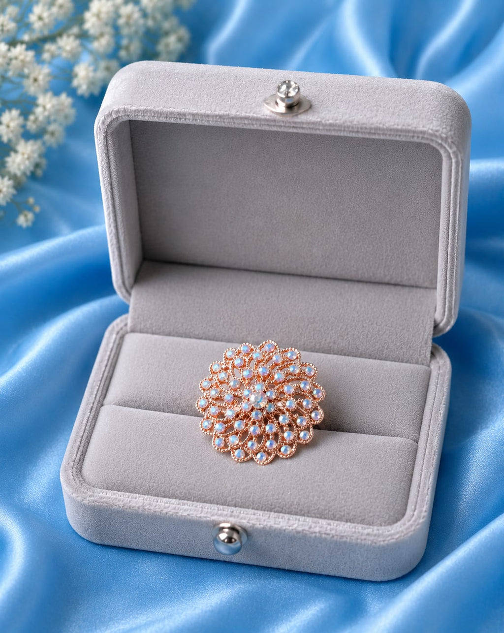 Rose gold-plated statement ring with round peach and clear rhinestones, in gift box